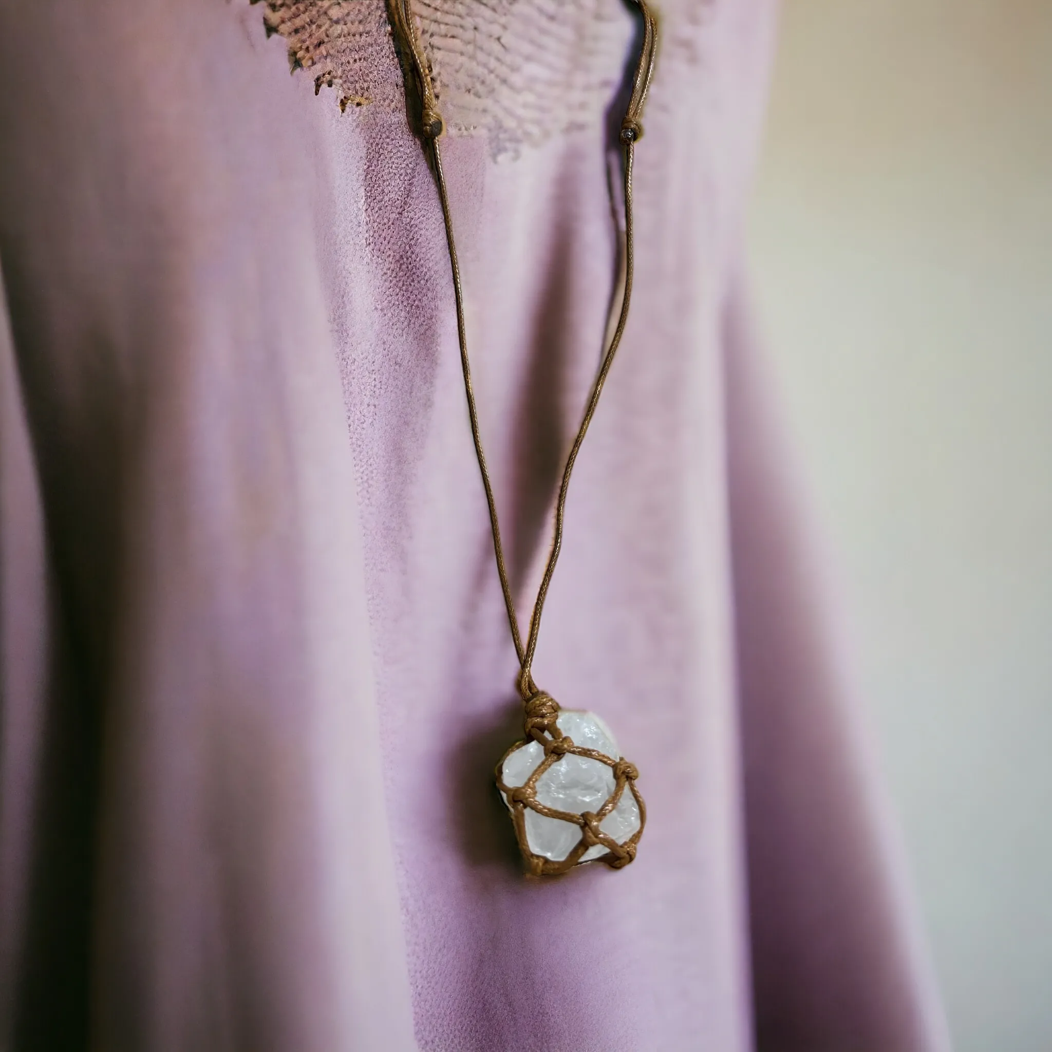 Verstelbare ketting met ruwe Bergkristal