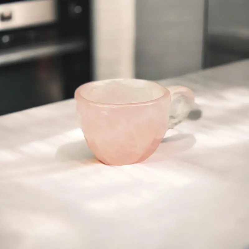 Thee kopje rozenkwarts
