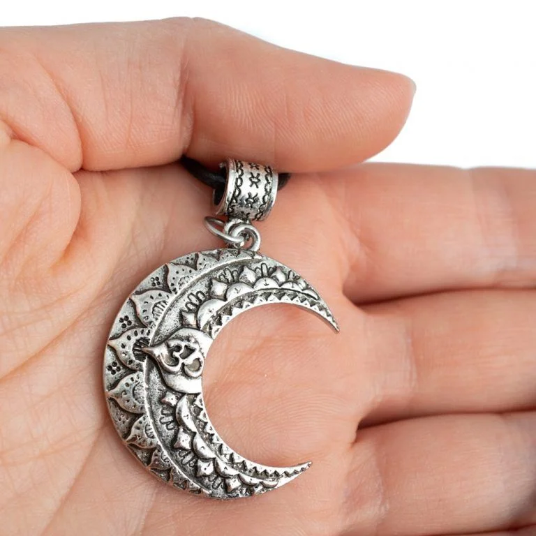 Ohm Halve Maan Ketting - Afbeelding 2